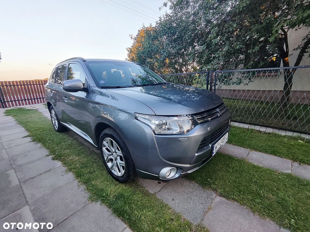 Mitsubishi Outlander - 19