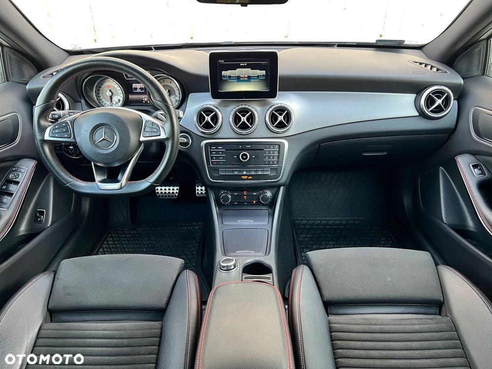 Mercedes-Benz GLA 200 7G-DCT AMG Line - 18