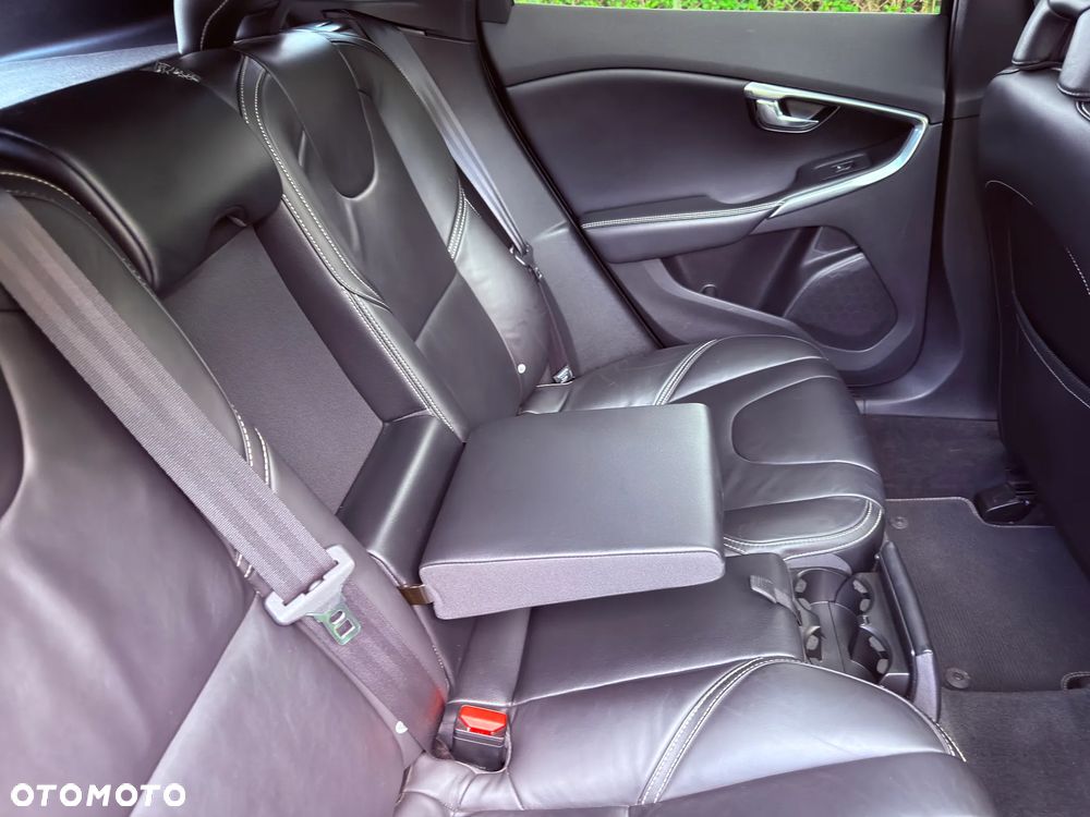 Volvo V40 D3 RDesign - 14