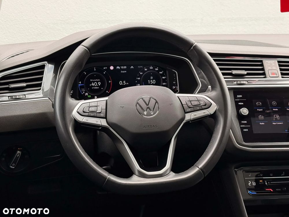 Volkswagen Tiguan 2.0 TDI SCR 4Mot Elegance DSG - 31