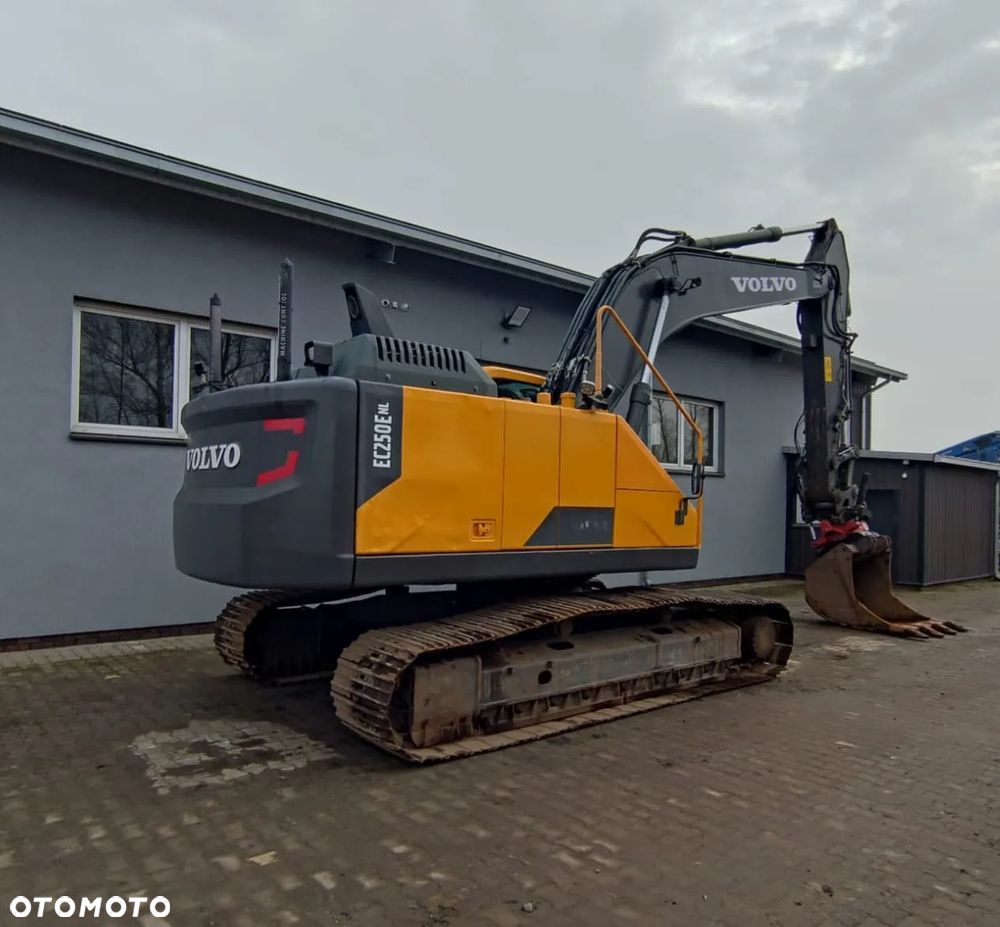 Volvo EC250ENL - 3