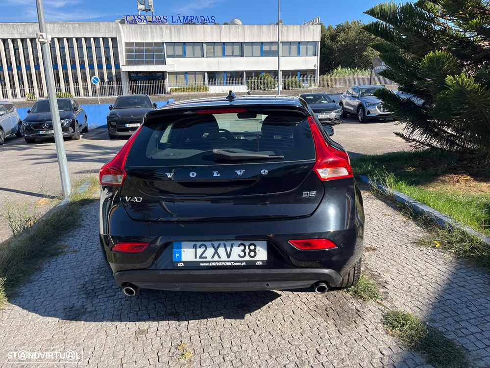 Volvo V40 2.0 D3 Momentum - 8