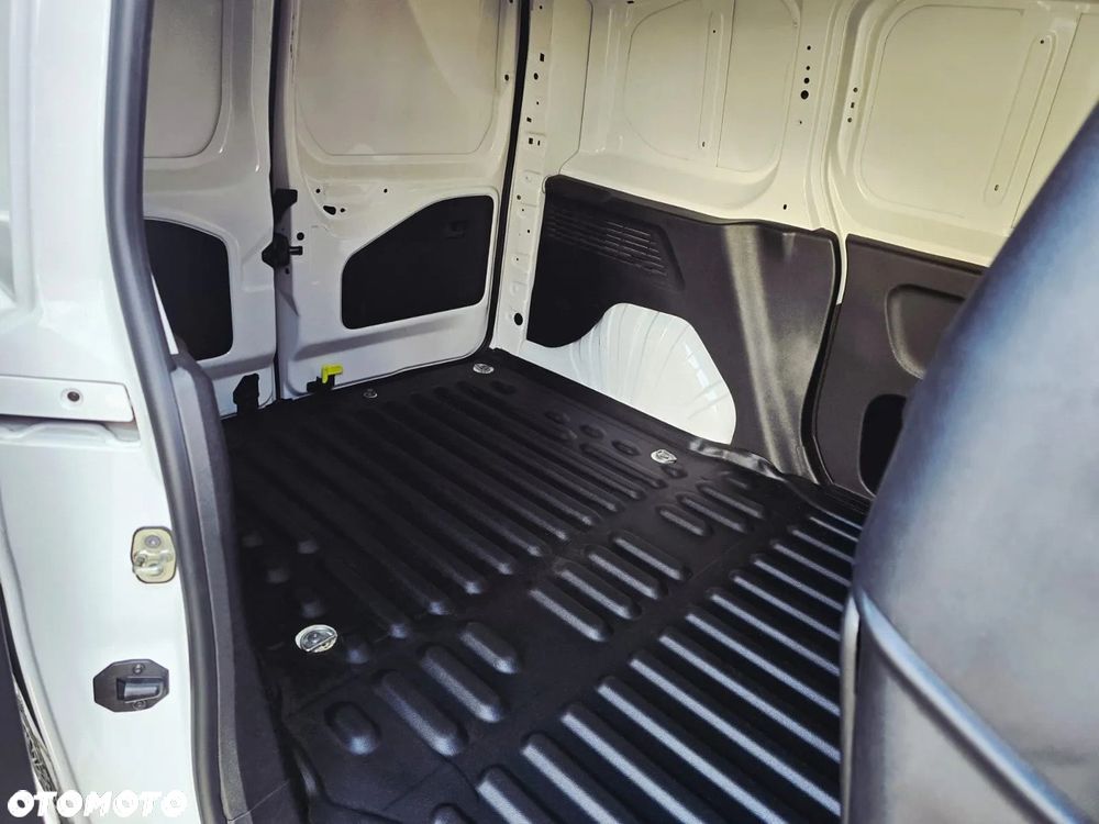 Opel Combo 1.5 CDTI S&S - 26