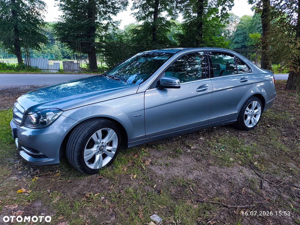 Mercedes-Benz Klasa C 200 CDI BlueEff Avantgarde - 14