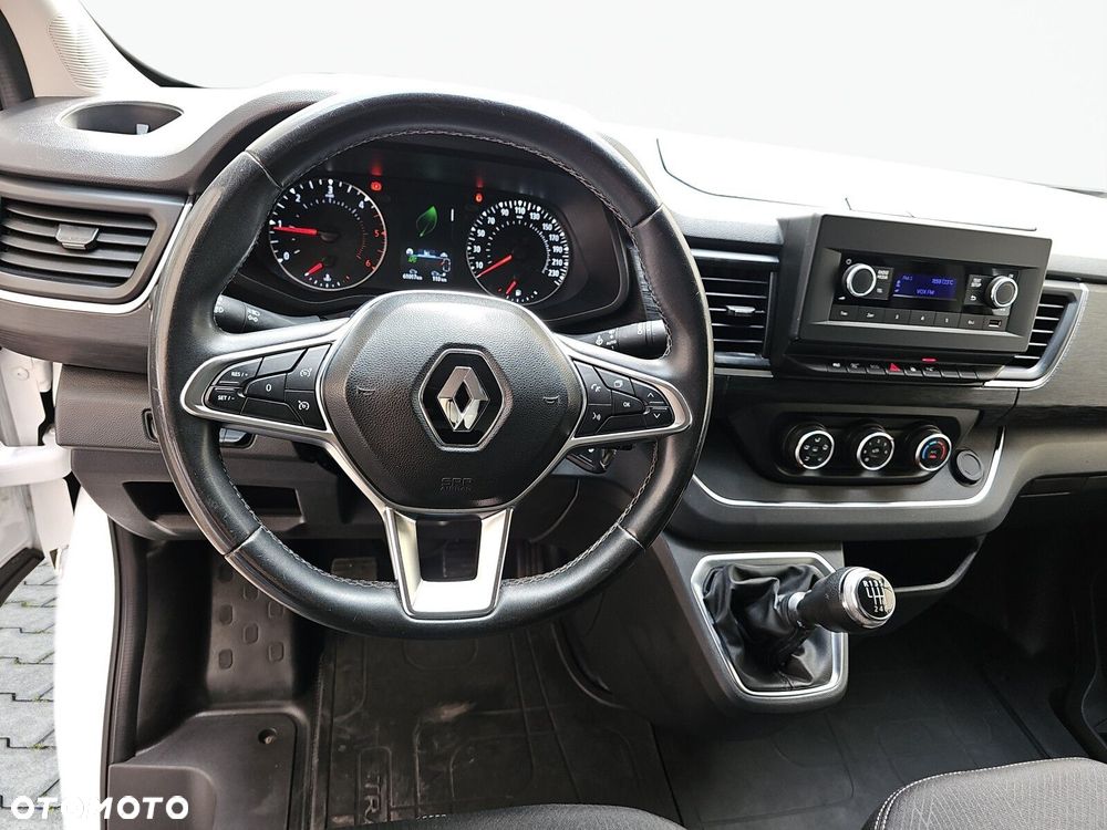 Renault Trafic - 13