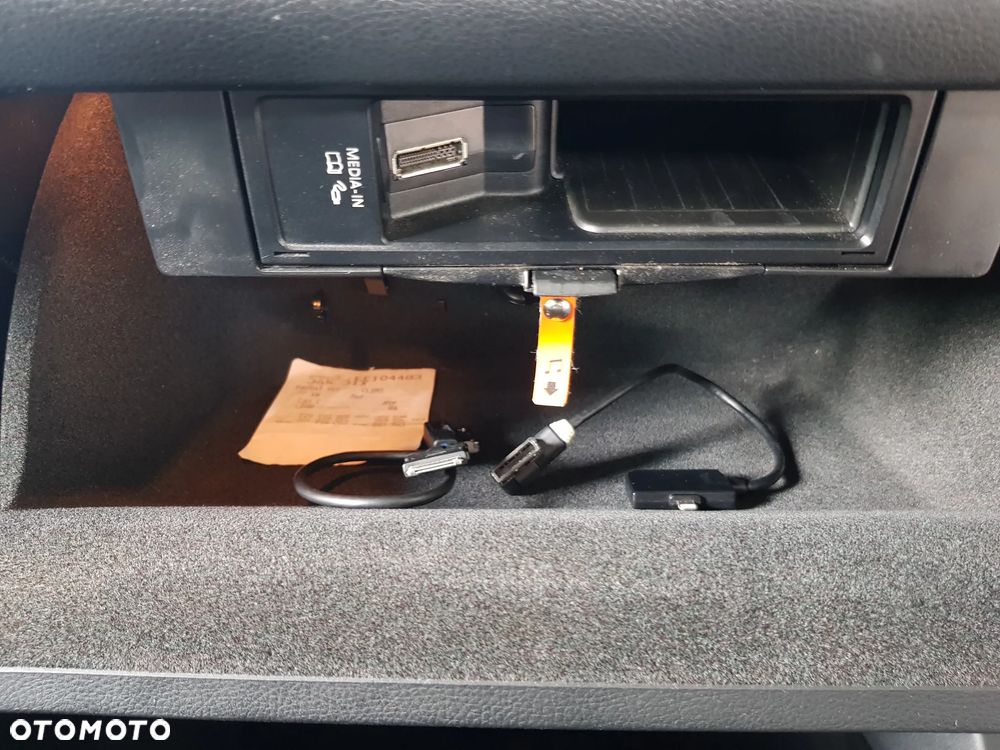 Volkswagen Passat 1.6 TDI Comfortline - 18