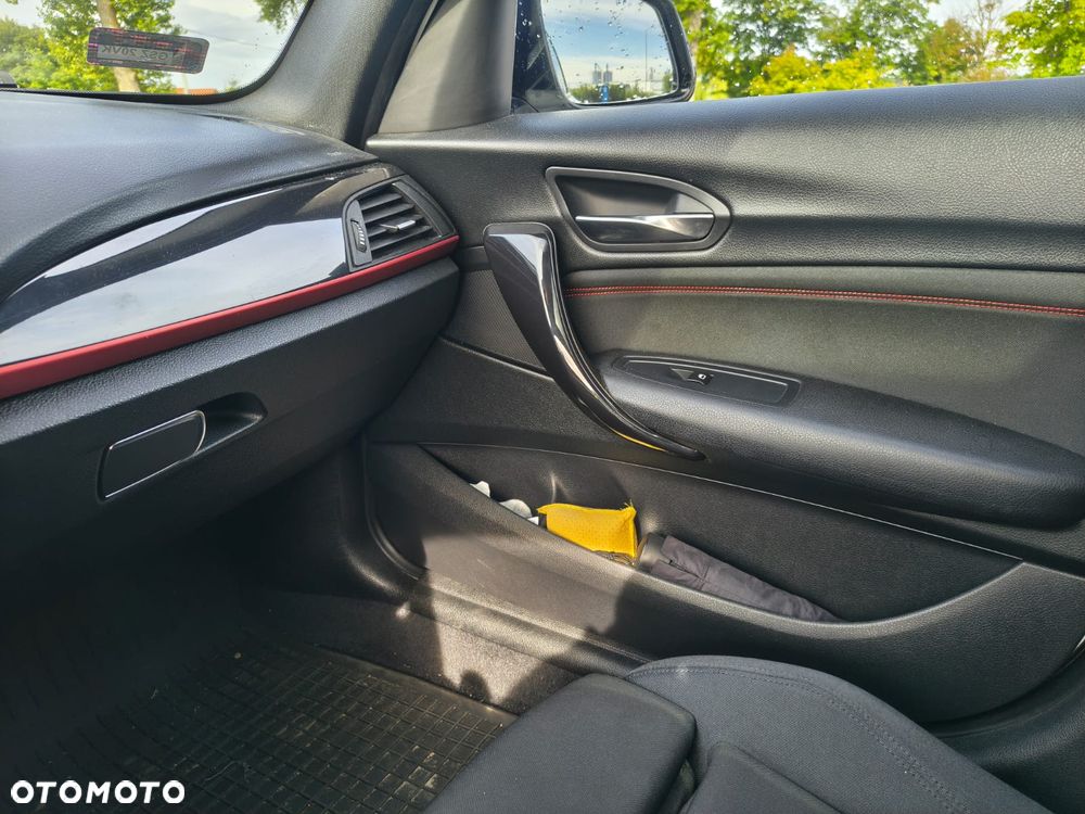 BMW Seria 1 118d Sport Line - 19