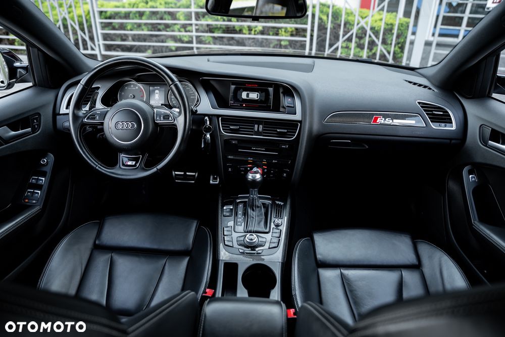 Audi S4 Avant S tronic - 26