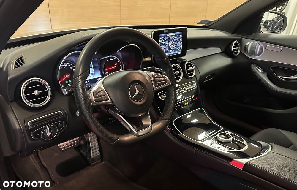 Mercedes-Benz Klasa C 200 4-Matic 9G-TRONIC - 12