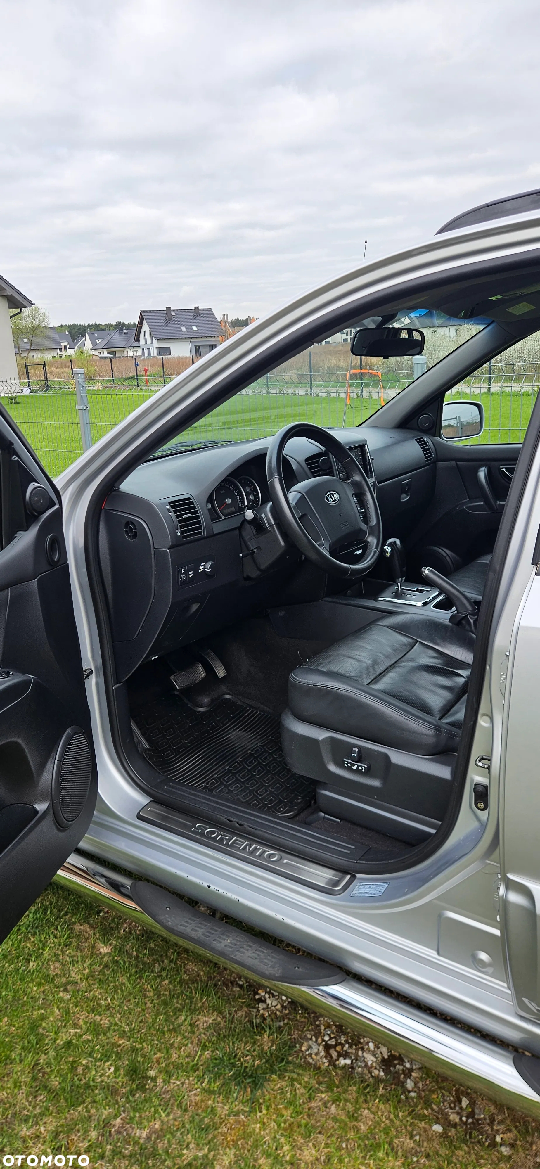 Kia Sorento 3.3 V6 LX - 6