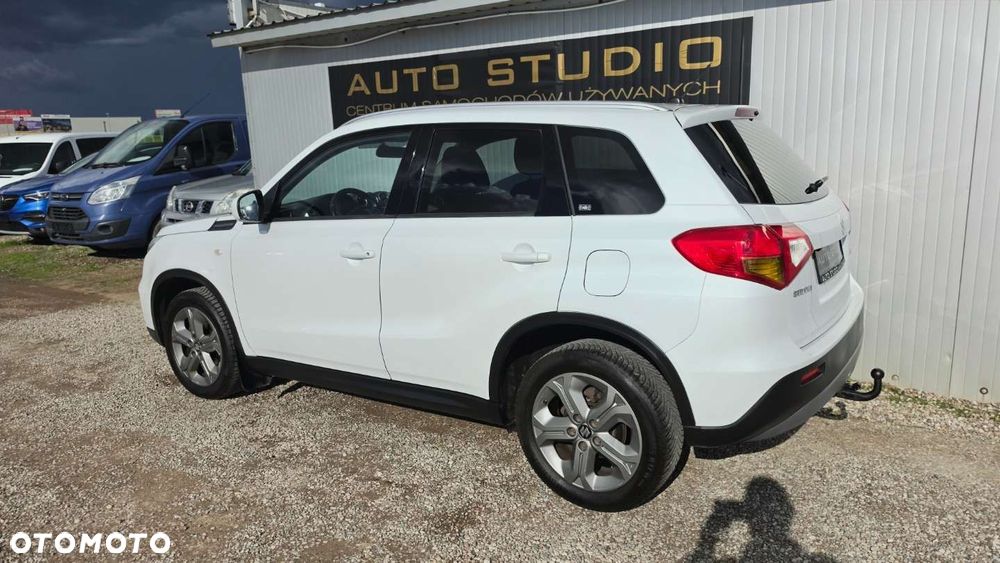 Suzuki Vitara - 25