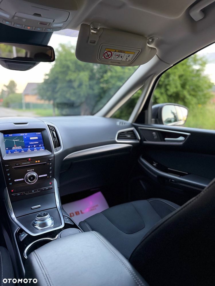 Ford S-Max 2.0 EcoBlue Titanium - 24