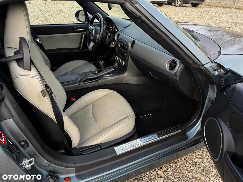 Mazda MX-5 - 25