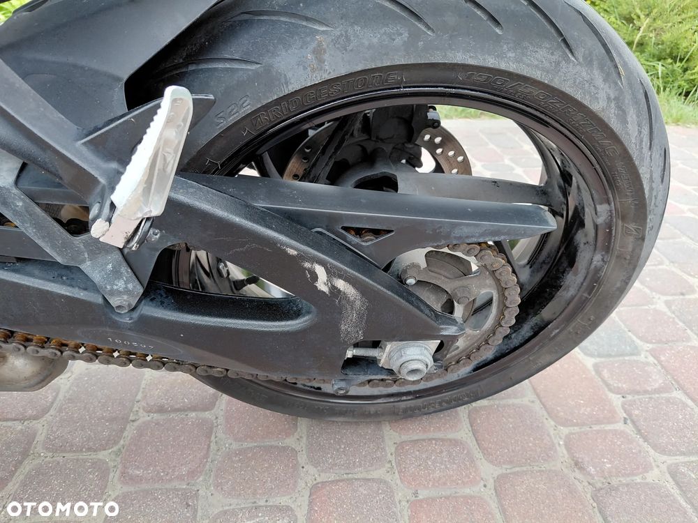 Suzuki GSX - 20