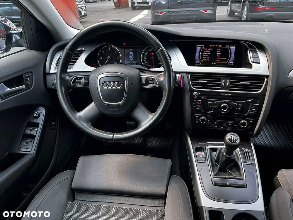 Audi A4 Limousine - 17
