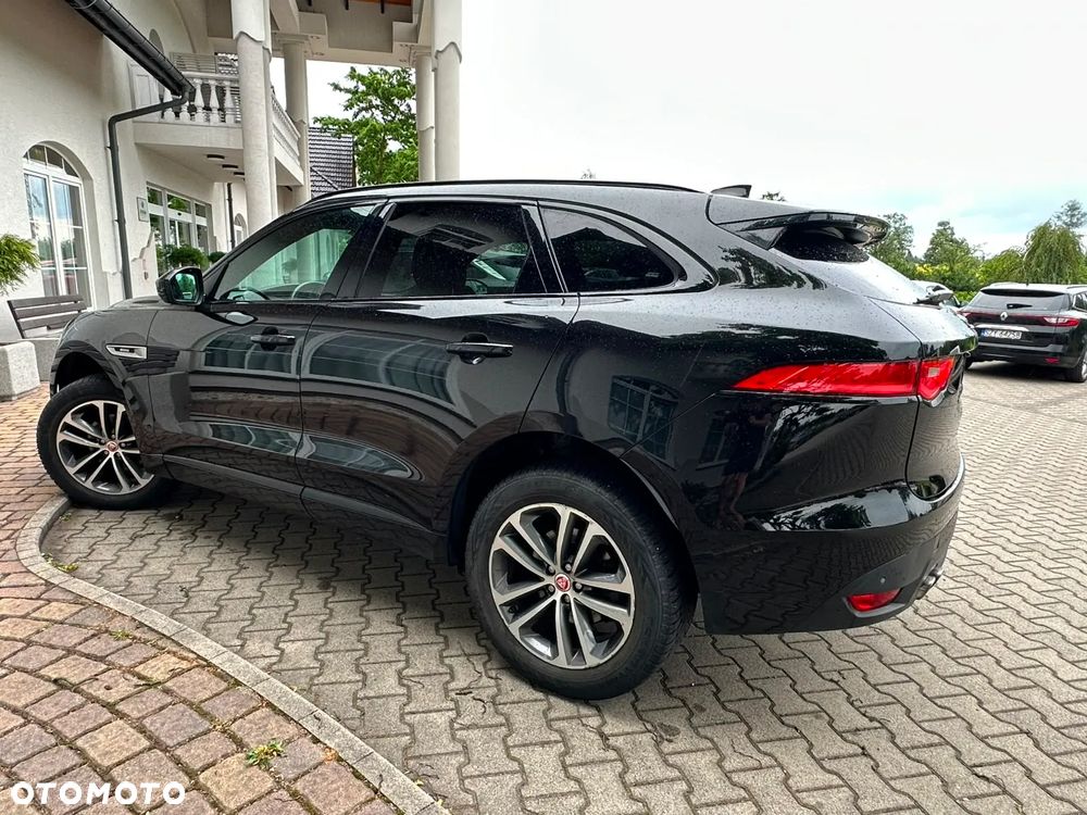 Jaguar F-Pace 2.0 i4D AWD R-Sport - 22