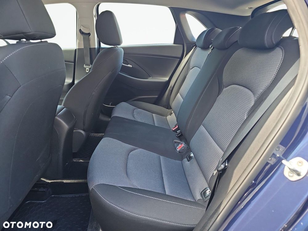 Hyundai i30 - 23