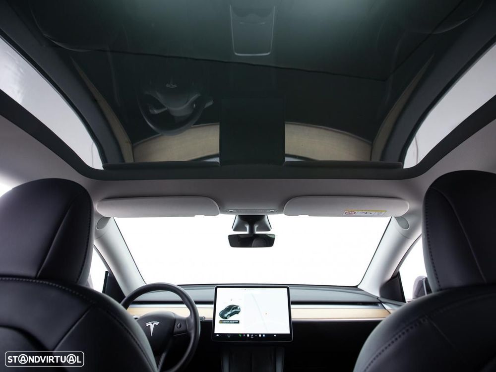 Tesla Model Y Long Range Dual Motor AWD - 7