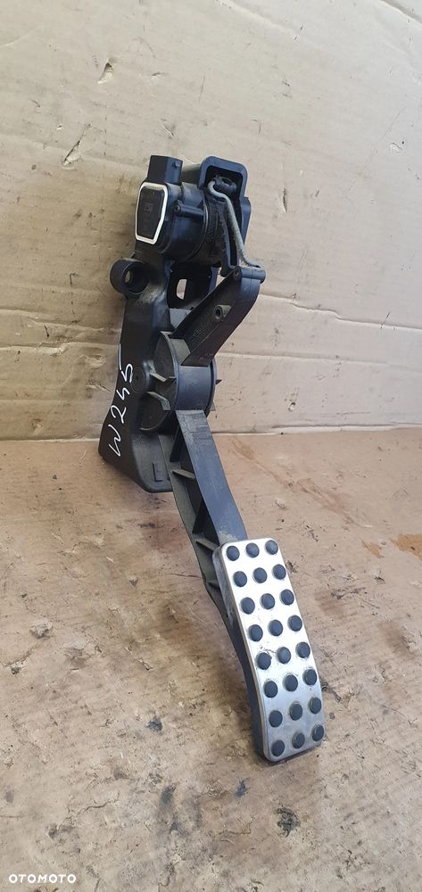 Pedał potencjometr gazu Mercedes W245 A1693000904 - 2