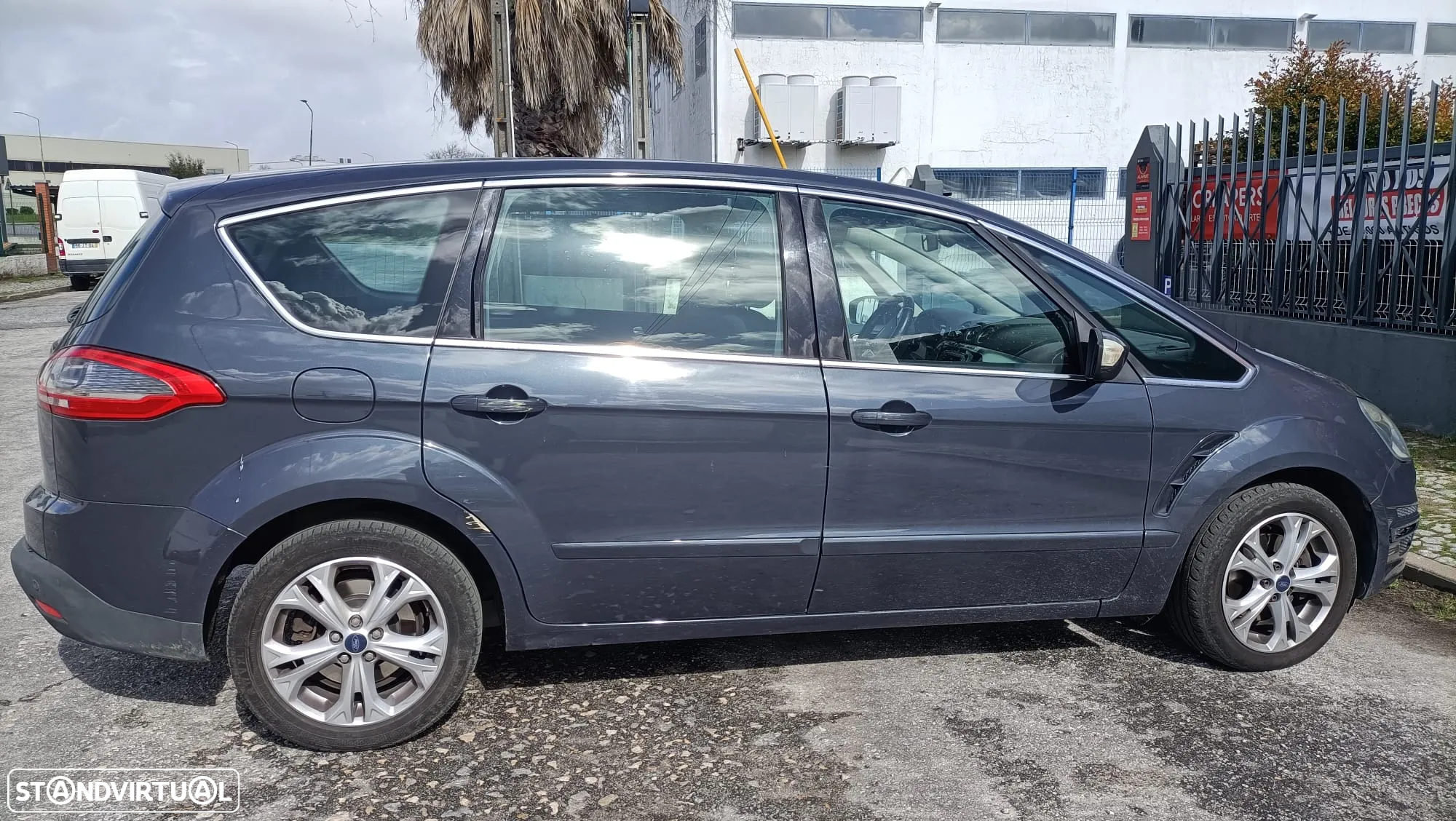 Ford S-Max 2.0 TDCi Titanium 7L - 2