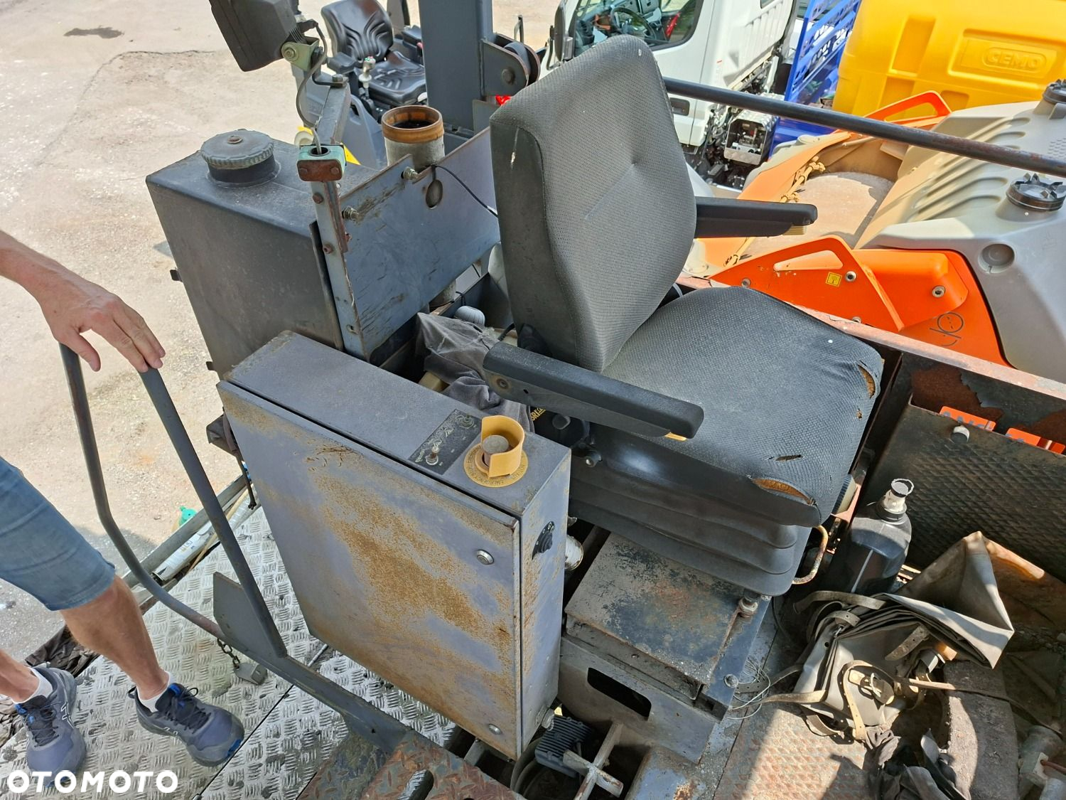 MIKANN Titan 326 - 14