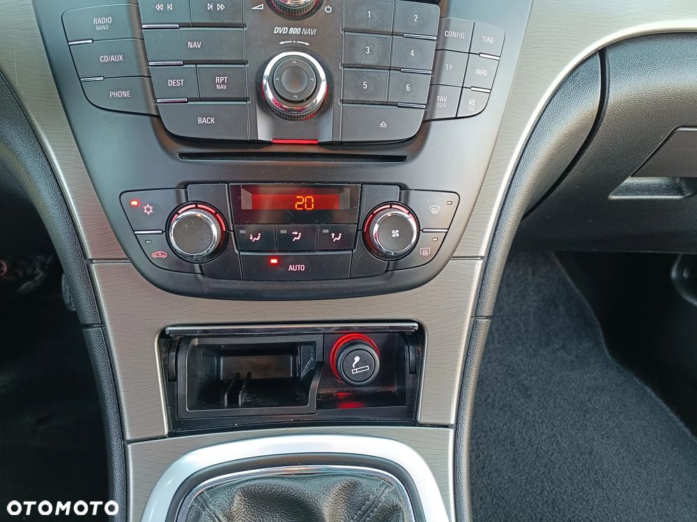 Opel Insignia 1.6 Turbo Design Edition - 33