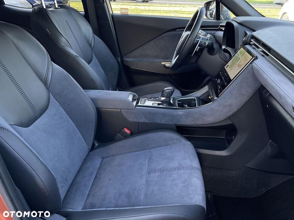 Lexus LBX 1.5 Hybrid Original Edition - 11