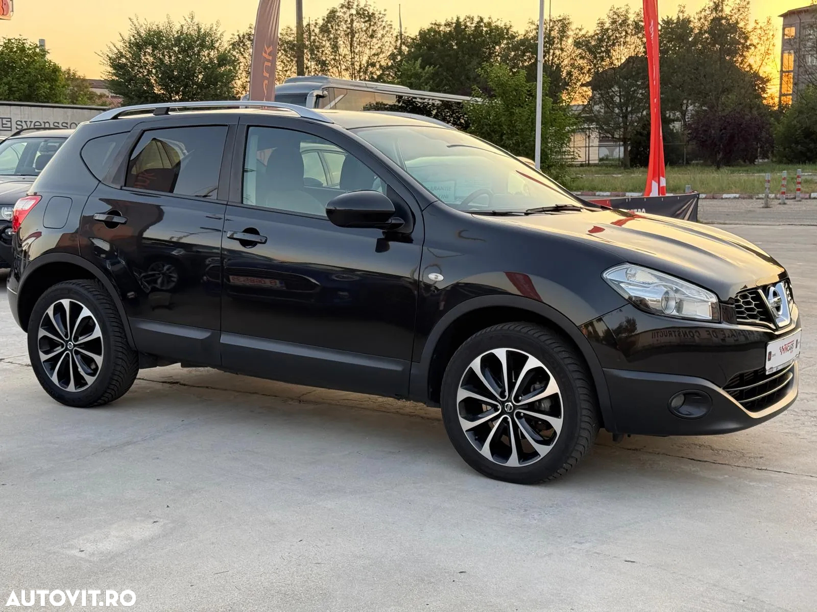 Nissan Qashqai 2.0 dCi DPF 4x4 Aut tekna - 9