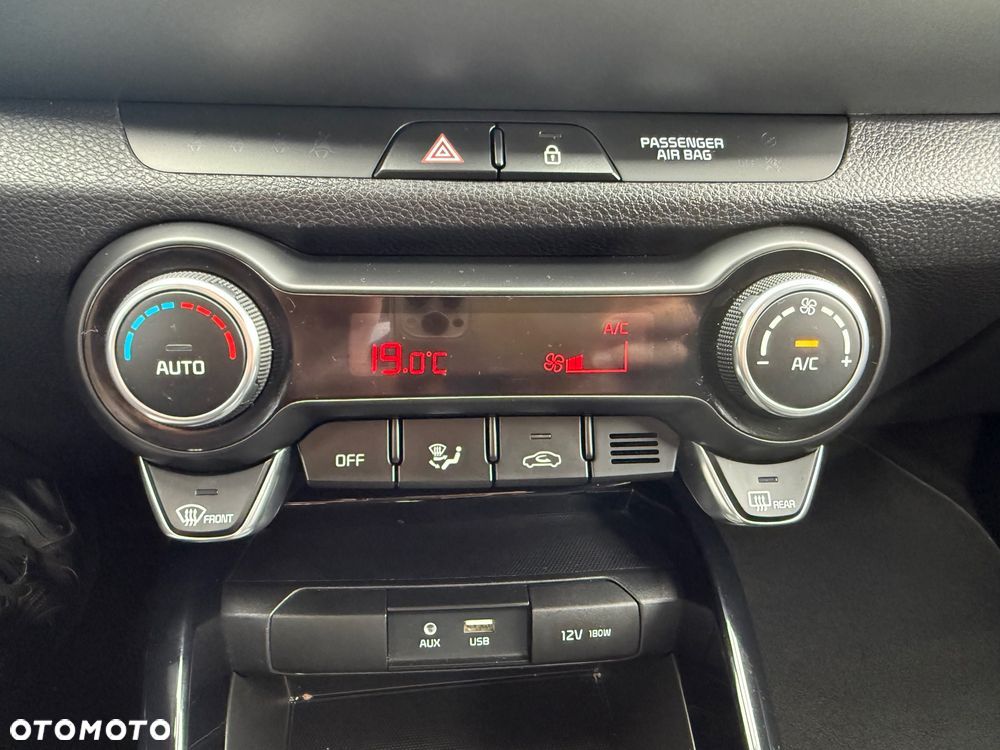 Kia Stonic 1.0 T-GDI L Business Line - 20