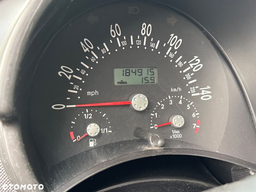 Volkswagen Beetle - 8