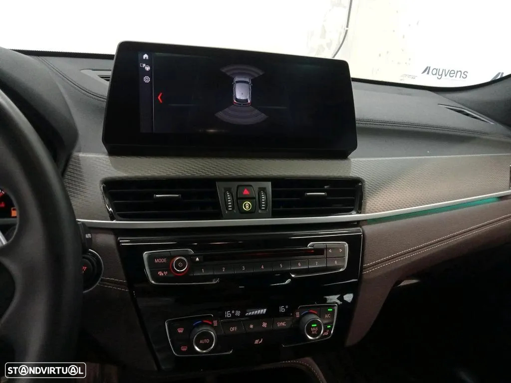 BMW X2 20 d sDrive Auto X Pack M - 9