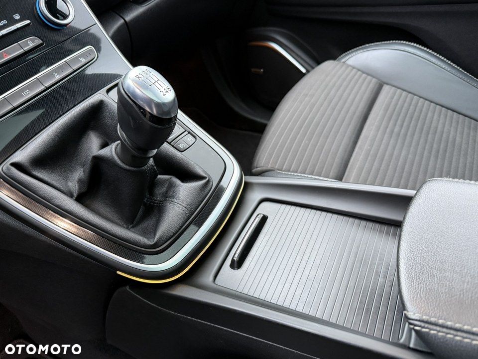 Renault Grand Scenic Energy TCe 130 S&S Bose Edition - 25