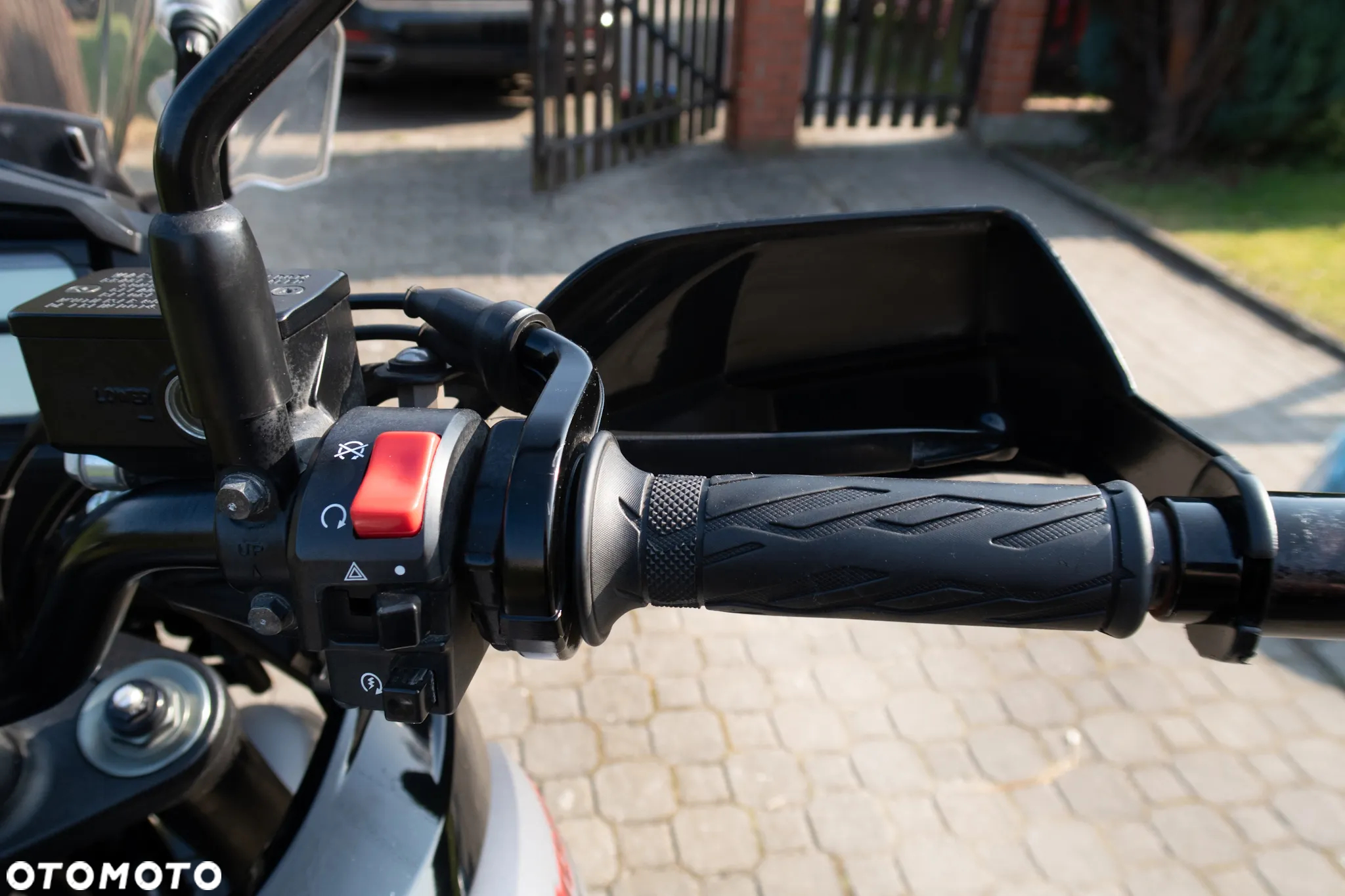 Suzuki V-STROM - 13