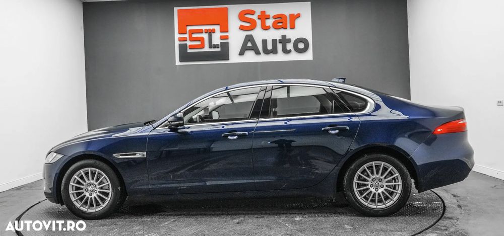 Jaguar XF 20d RWD E-Performance Pure - 9