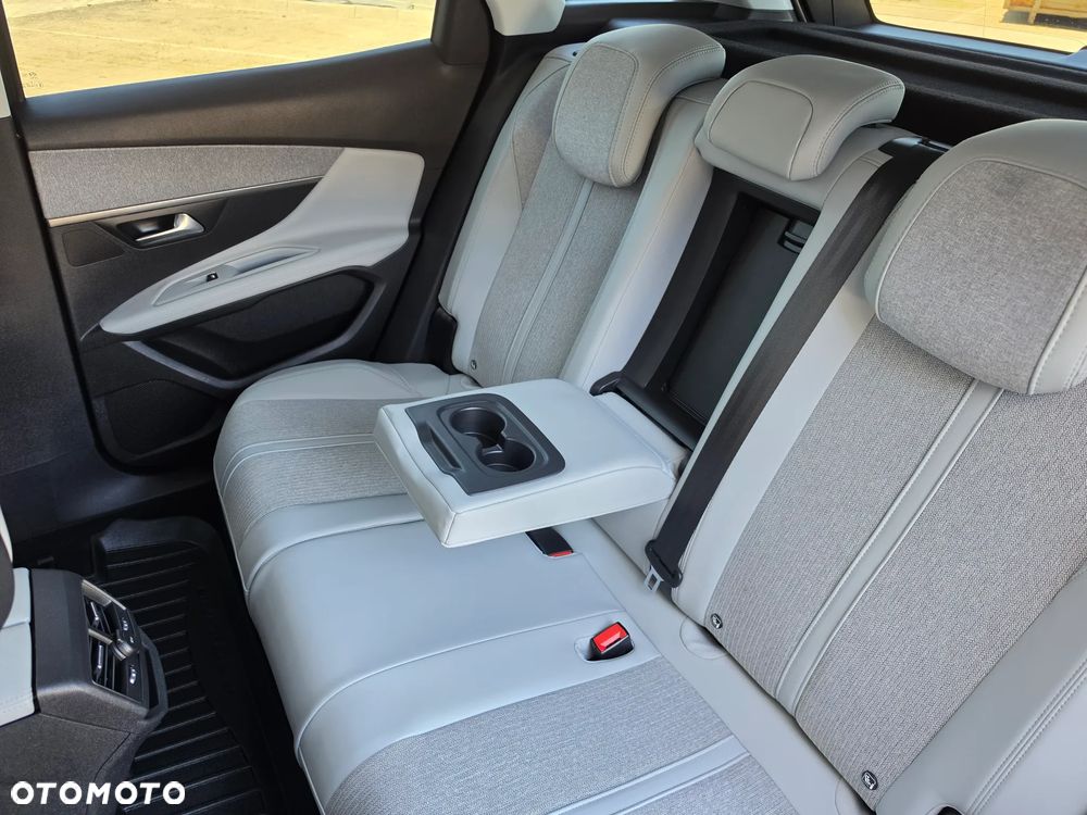 Peugeot 3008 BlueHDi 180 Stop & Start EAT8 Crossway - 6