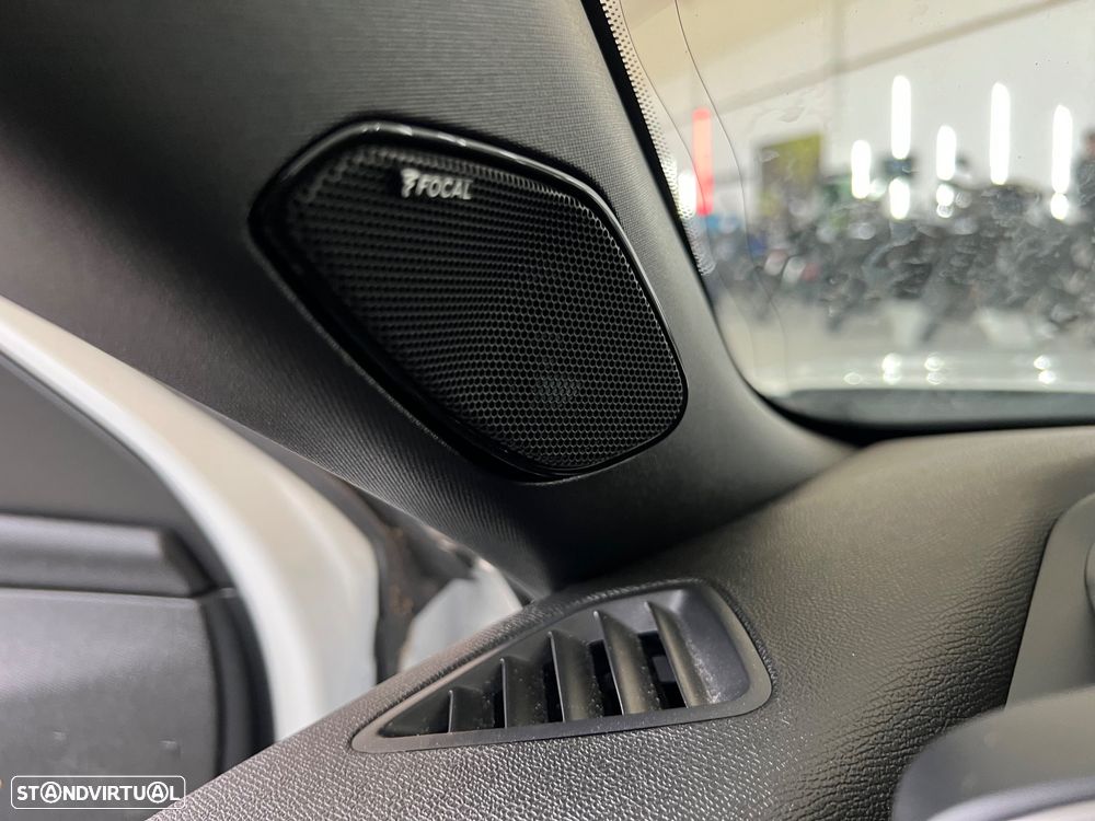 Peugeot 2008 1.2 PureTech GT Pack EAT8 - 24