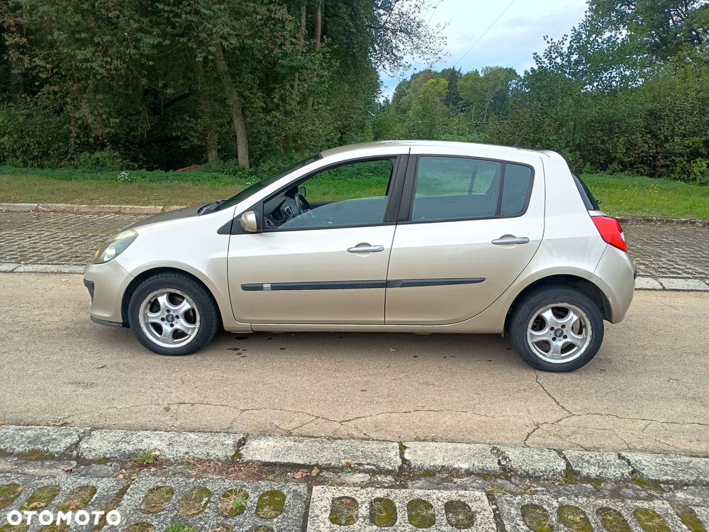 Renault Clio 1.6 16V Expression - 2