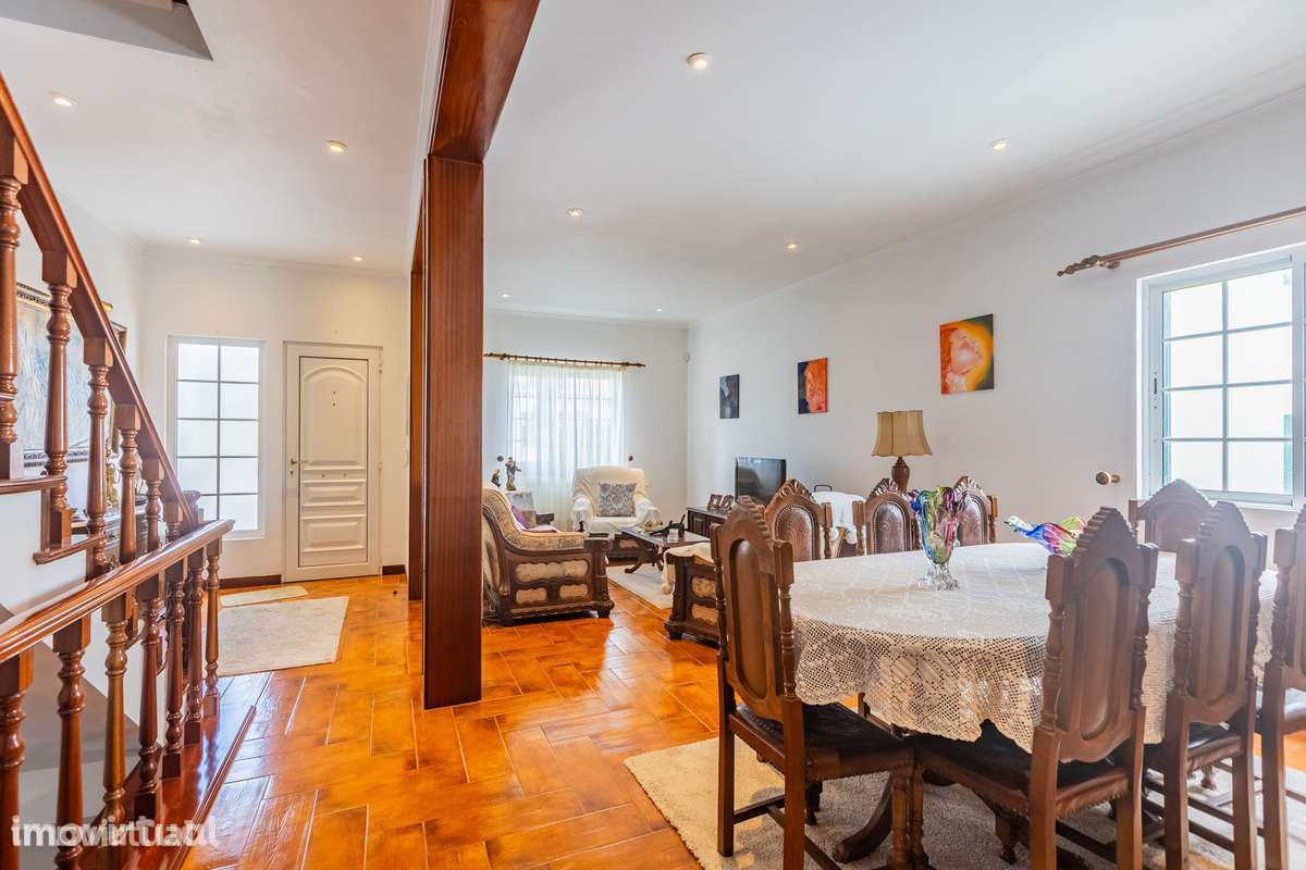 Moradia Geminada T3 - Rua Direita do Ramalho. - Grande imagem: 3/37