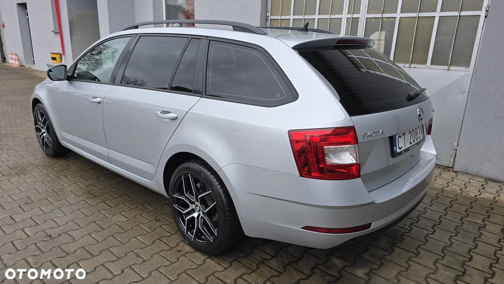 Skoda Octavia 1.6 TDI Ambition DSG - 12