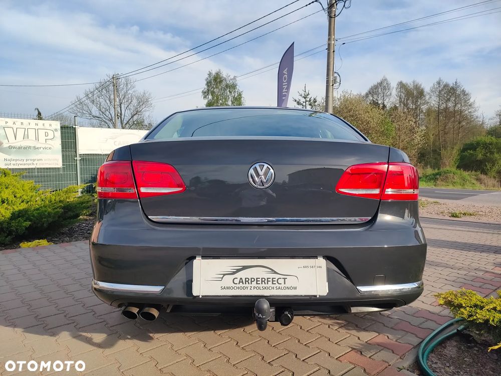 Volkswagen Passat 2.0 Blue TDI SCR Trendline - 8