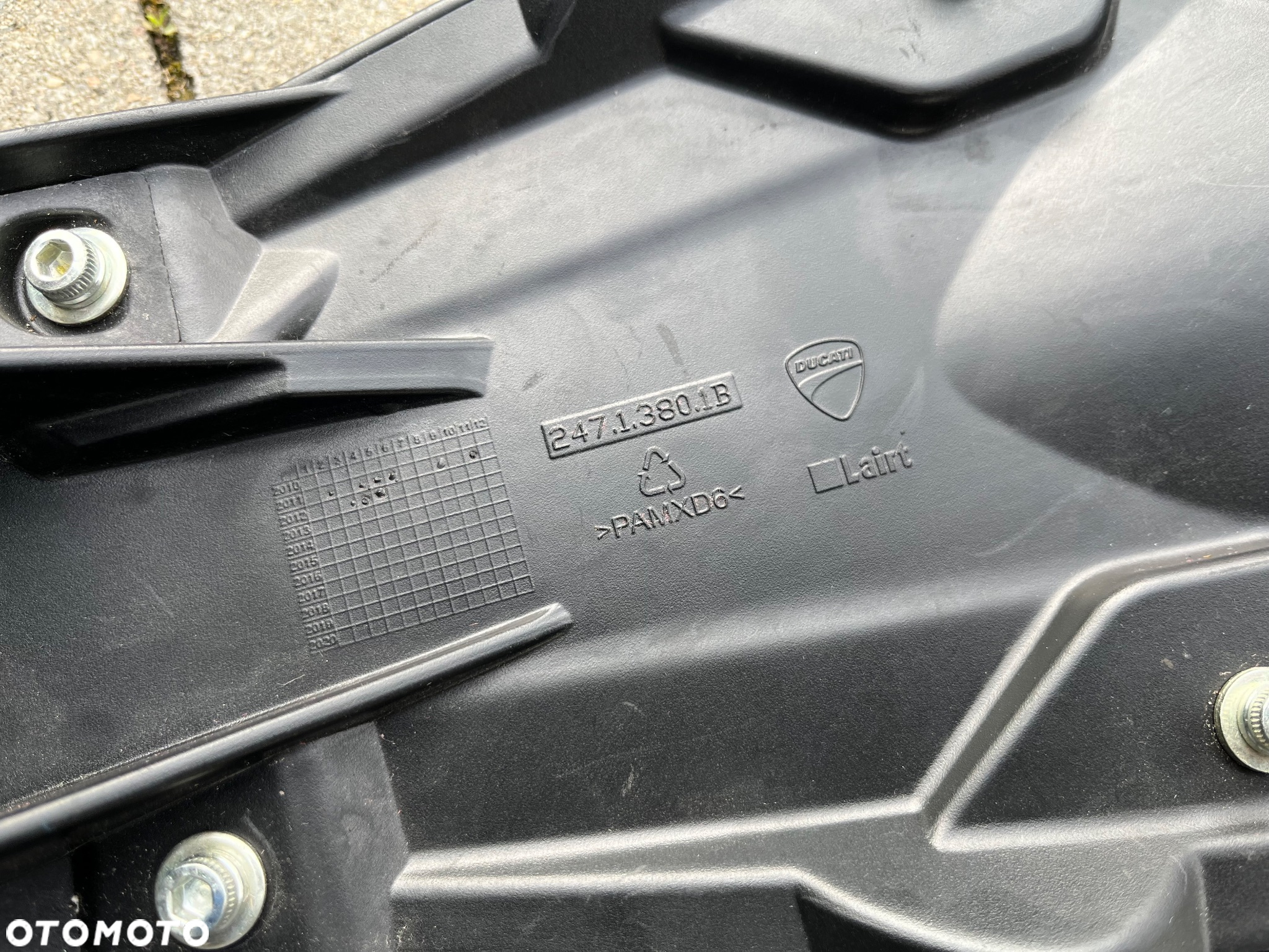 Nadkole ogon Ducati Monster błotnik mocowanie tablicy - 3