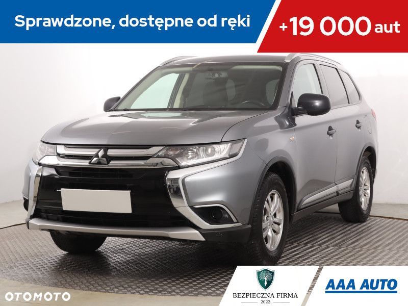 Mitsubishi Outlander - 2