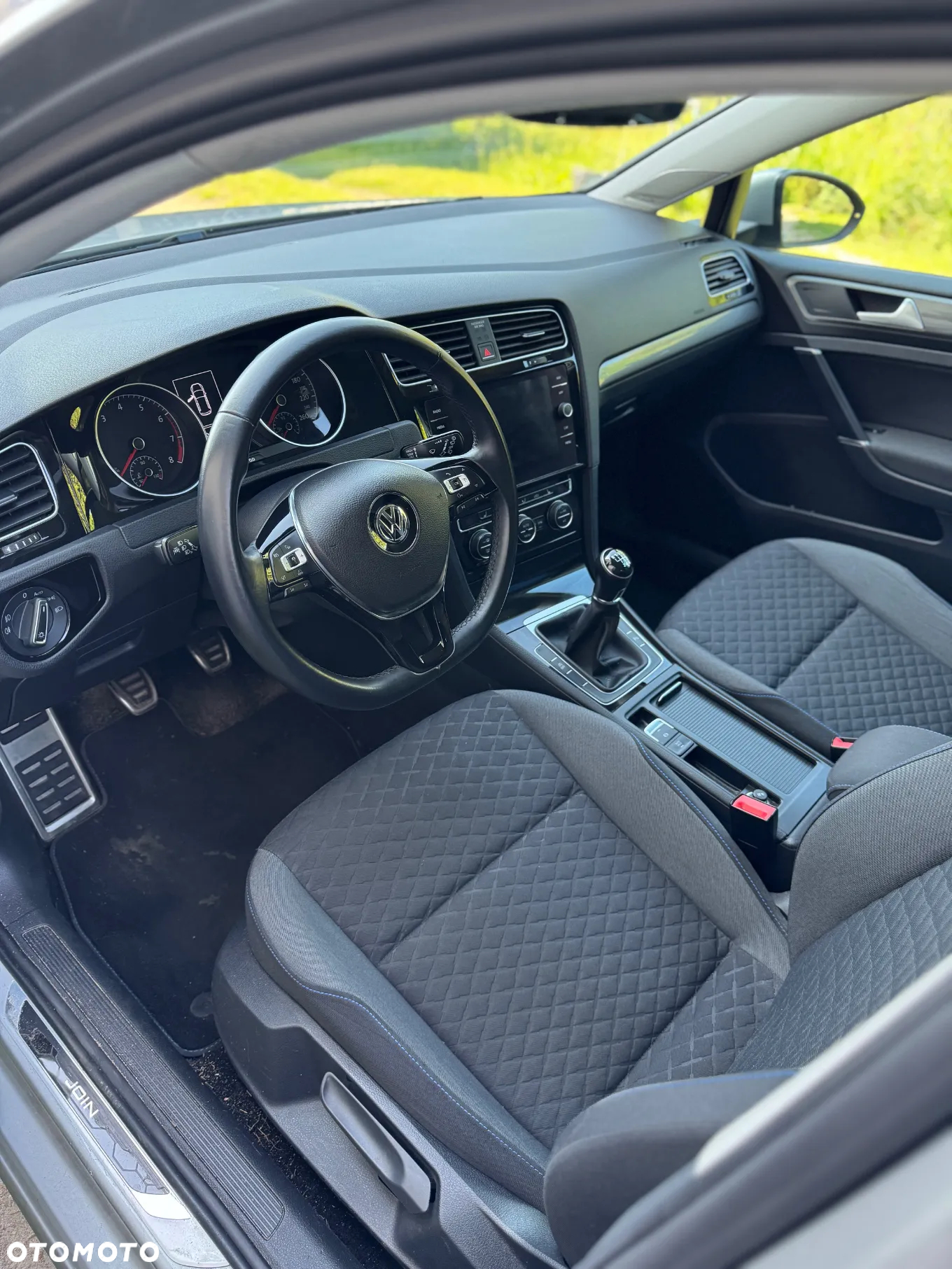 Volkswagen Golf VII 1.5 TSI BMT Comfortline - 27