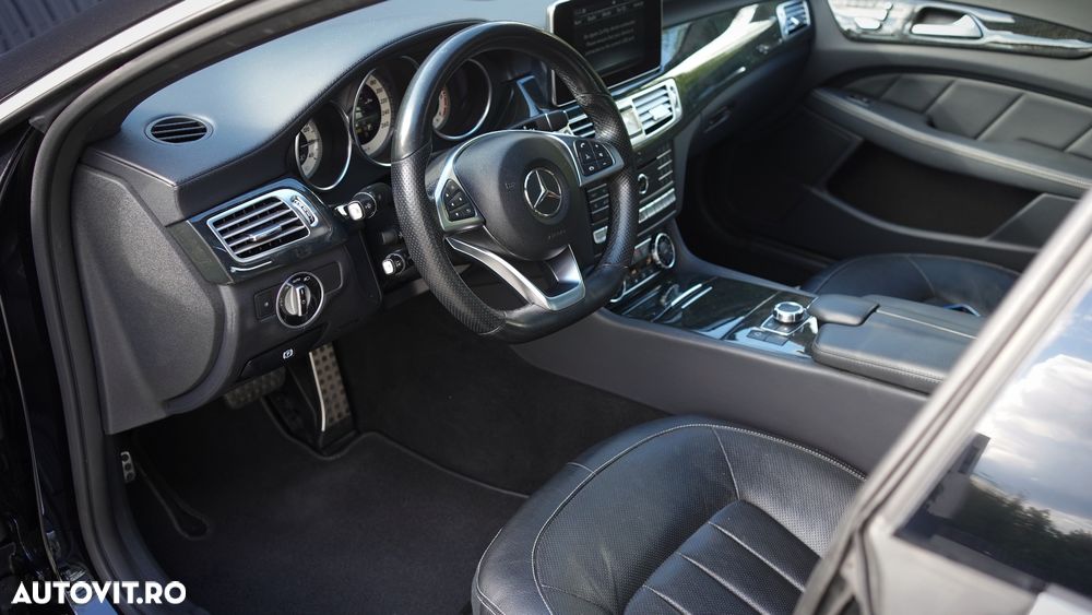 Mercedes-Benz CLS - 9