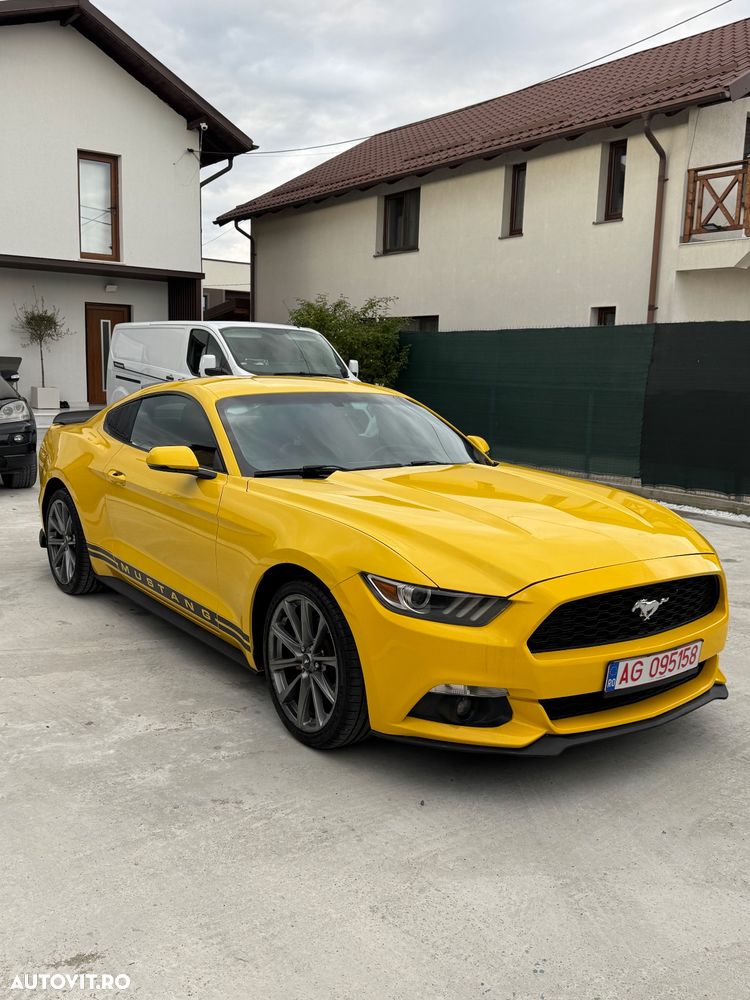 Ford Mustang 2.3 Eco Boost Aut. - 4