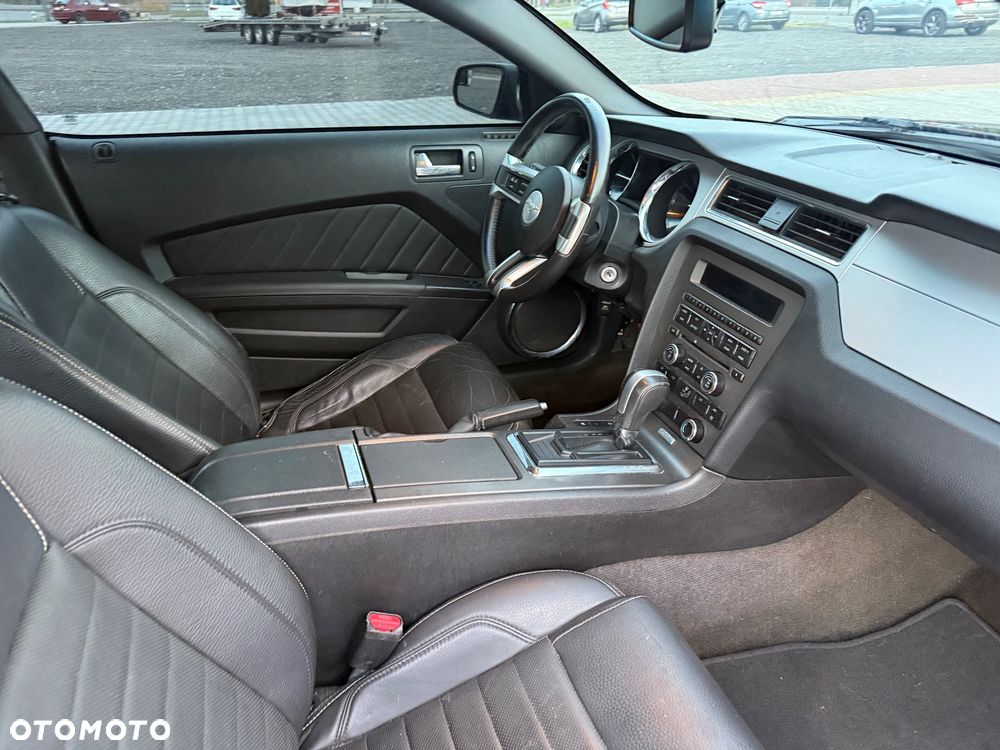 Ford Mustang 3.7 V6 Premium - 6