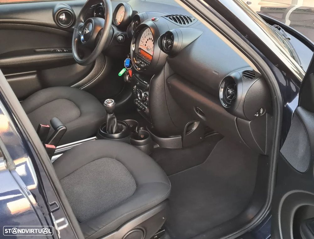 MINI Countryman Cooper D - 17