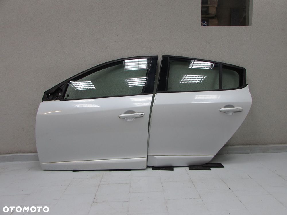 RENAULT MEGANE III 08-13 DRZWI PRZOD LEWE PRZEDNIE TEQNC DO ZALOZENIA - 1