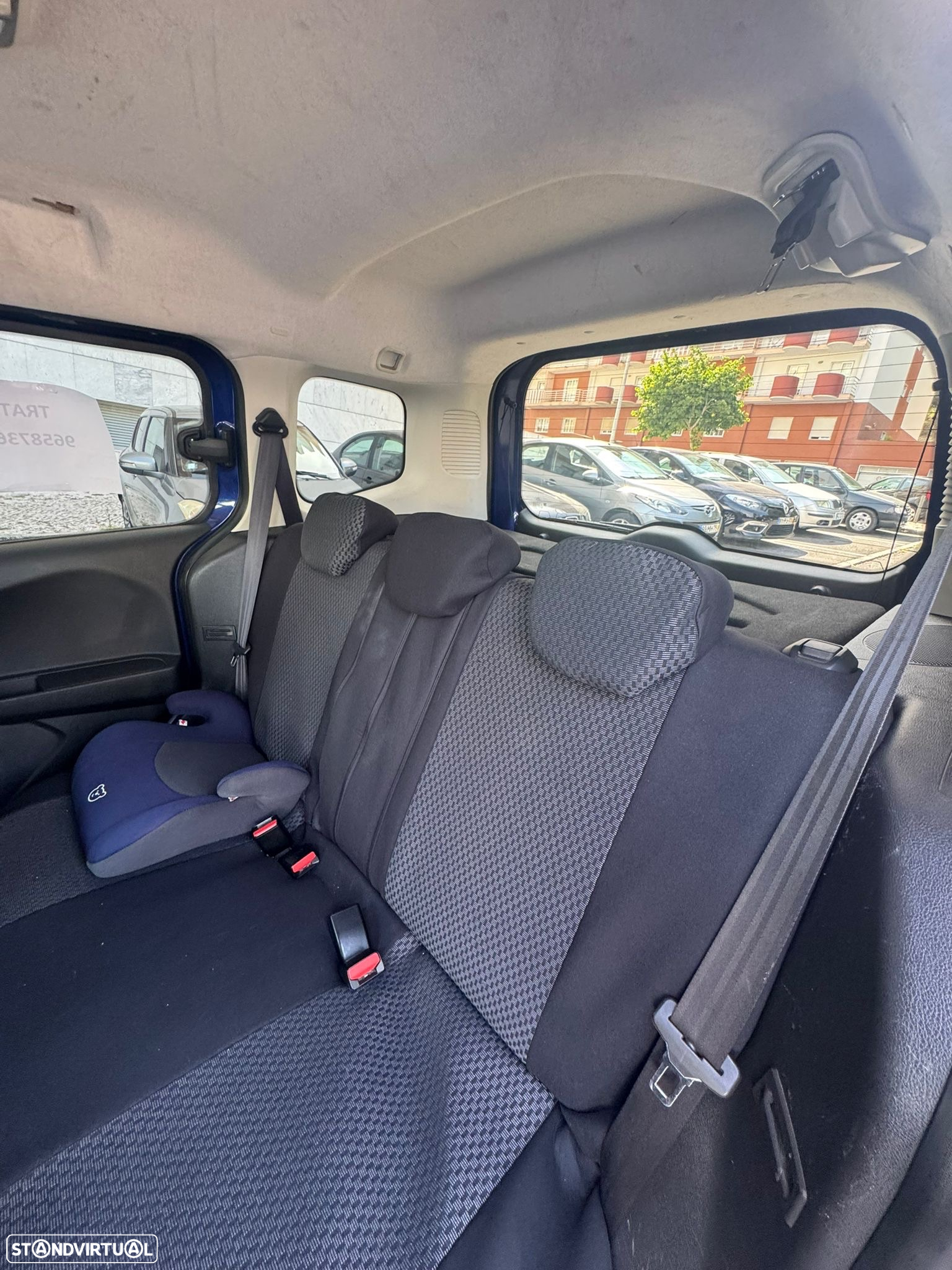 Ford Tourneo Courier 1.0 EcoBoost Titanium - 16