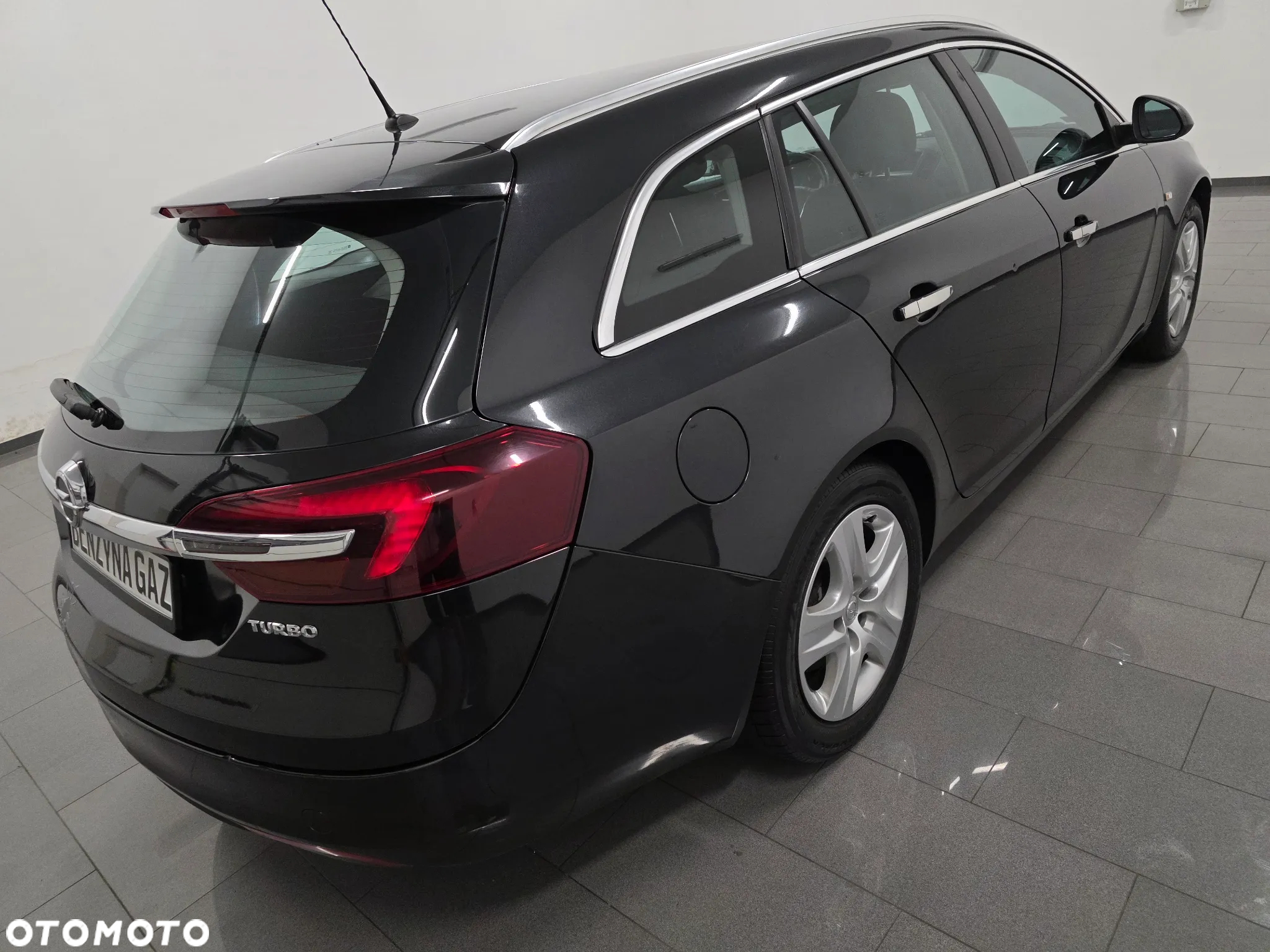 Opel Insignia 1.6 Turbo Sports Tourer - 6